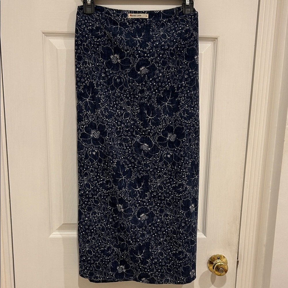 Marine Layer Side Slit Midi Floral Navy Blue Skirt, size 2